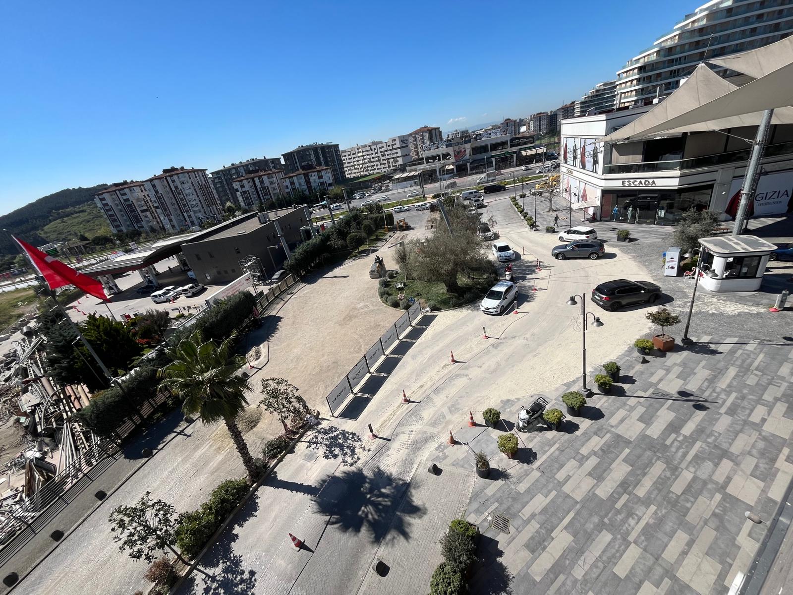 PENDİK - VİAPORT ASİA AVM - GÜNEY GİRİŞİ ZEMİN DÖŞEME RESTORASYON İŞİ